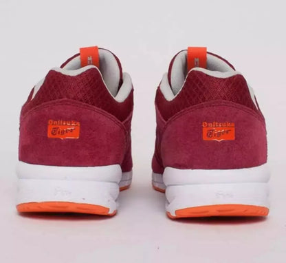Asics Onitsuka Tiger Shaw Runner Suede Trainers / Burgundy