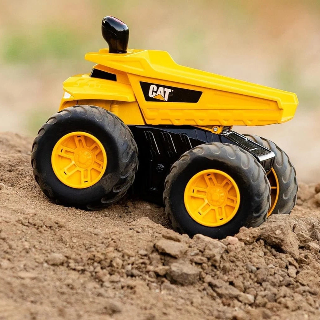 CAT 7" motorised Wheel Loader & Dump Truck with tough treads. Durable all-terrain construction toys for kids. Shop now at New, Used and More!