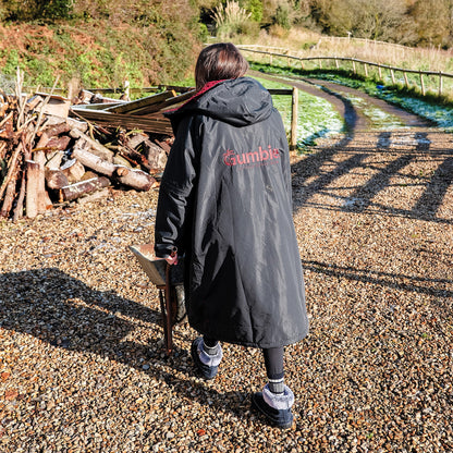 Sports-Cape - Black & Burgundy