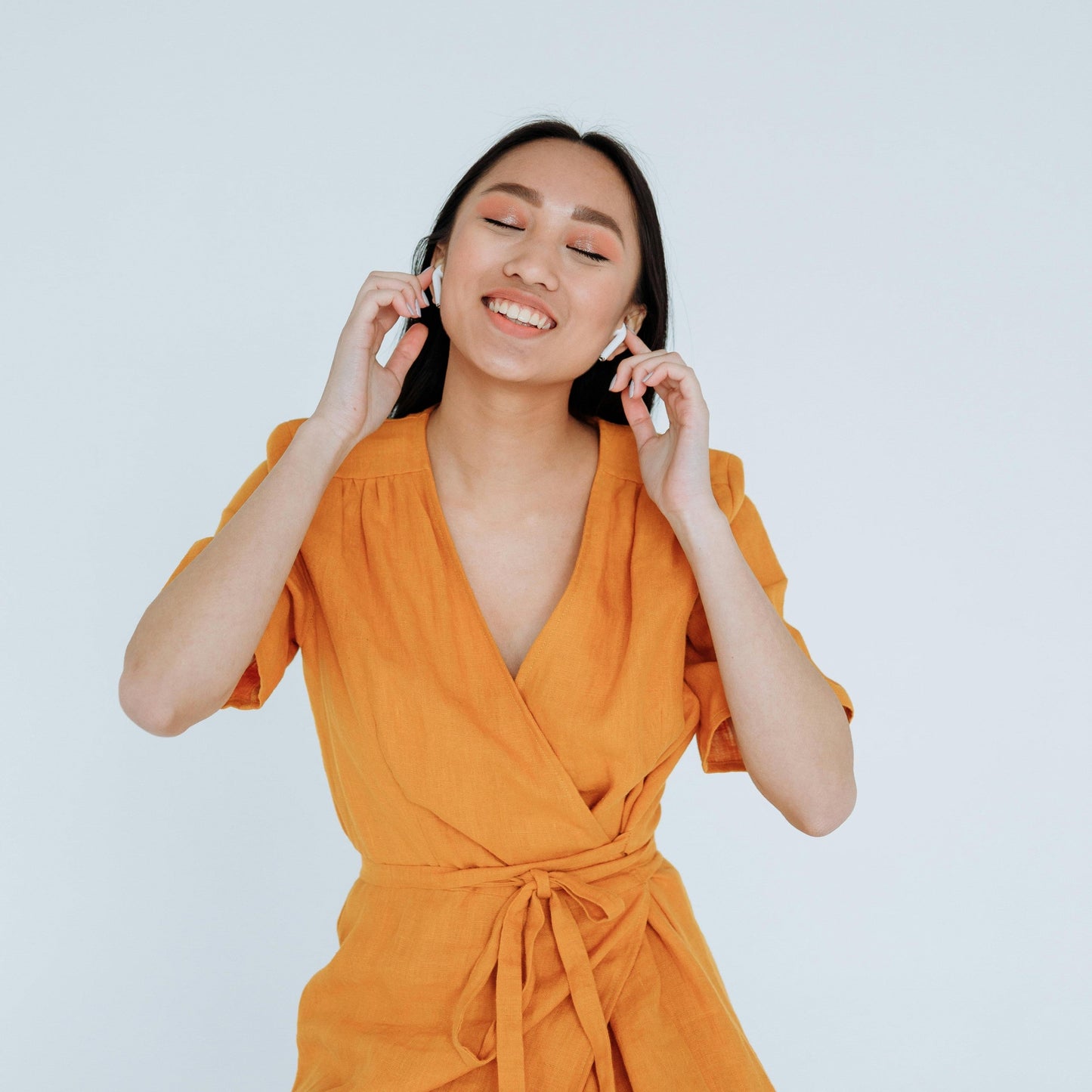 Maplin Bluetooth Earphones - White