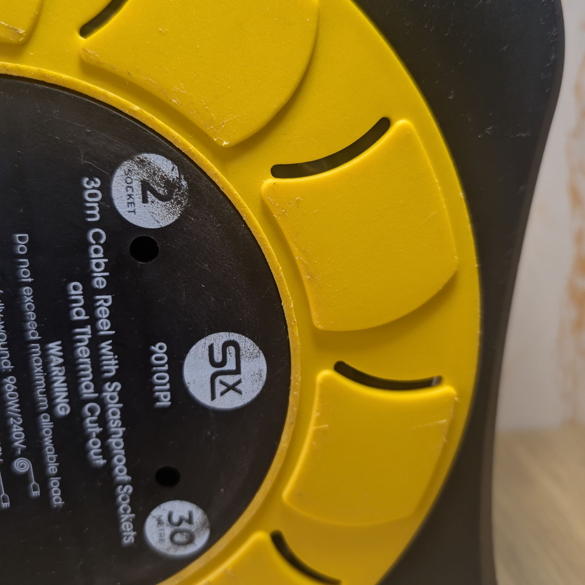 SLx Outdoor Heavy Duty Extension Lead - Waterproof - 30m - 2 Socket Extension Reel
