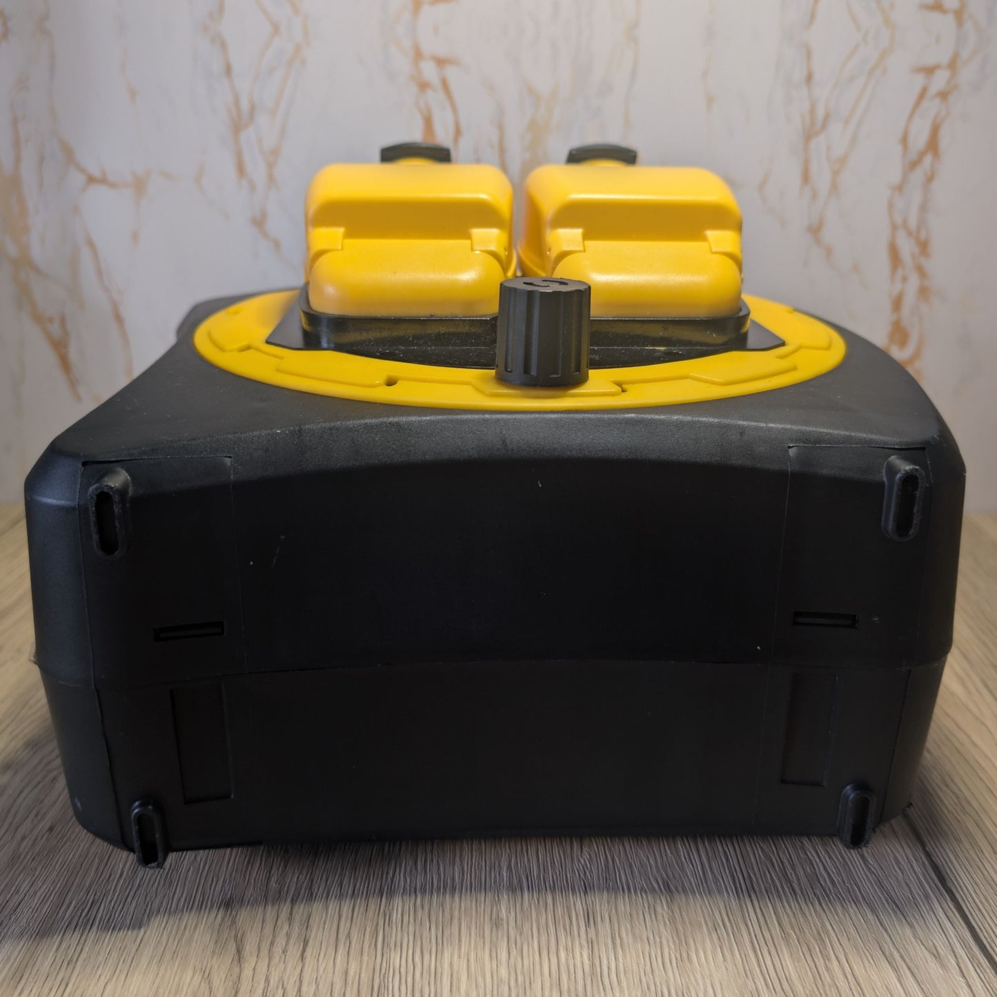 SLx Outdoor Heavy Duty Extension Lead - Waterproof - 30m - 2 Socket Extension Reel