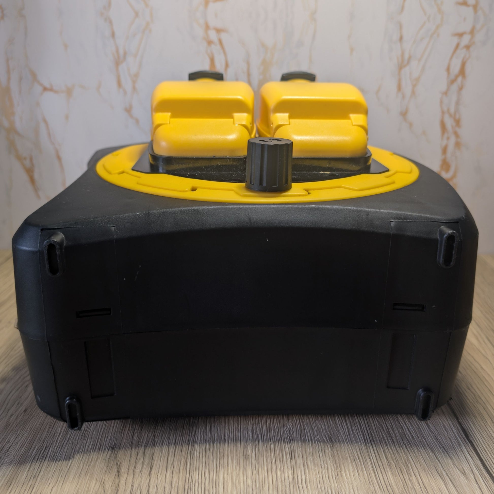 SLx Outdoor Heavy Duty Extension Lead - Waterproof - 30m - 2 Socket Extension Reel