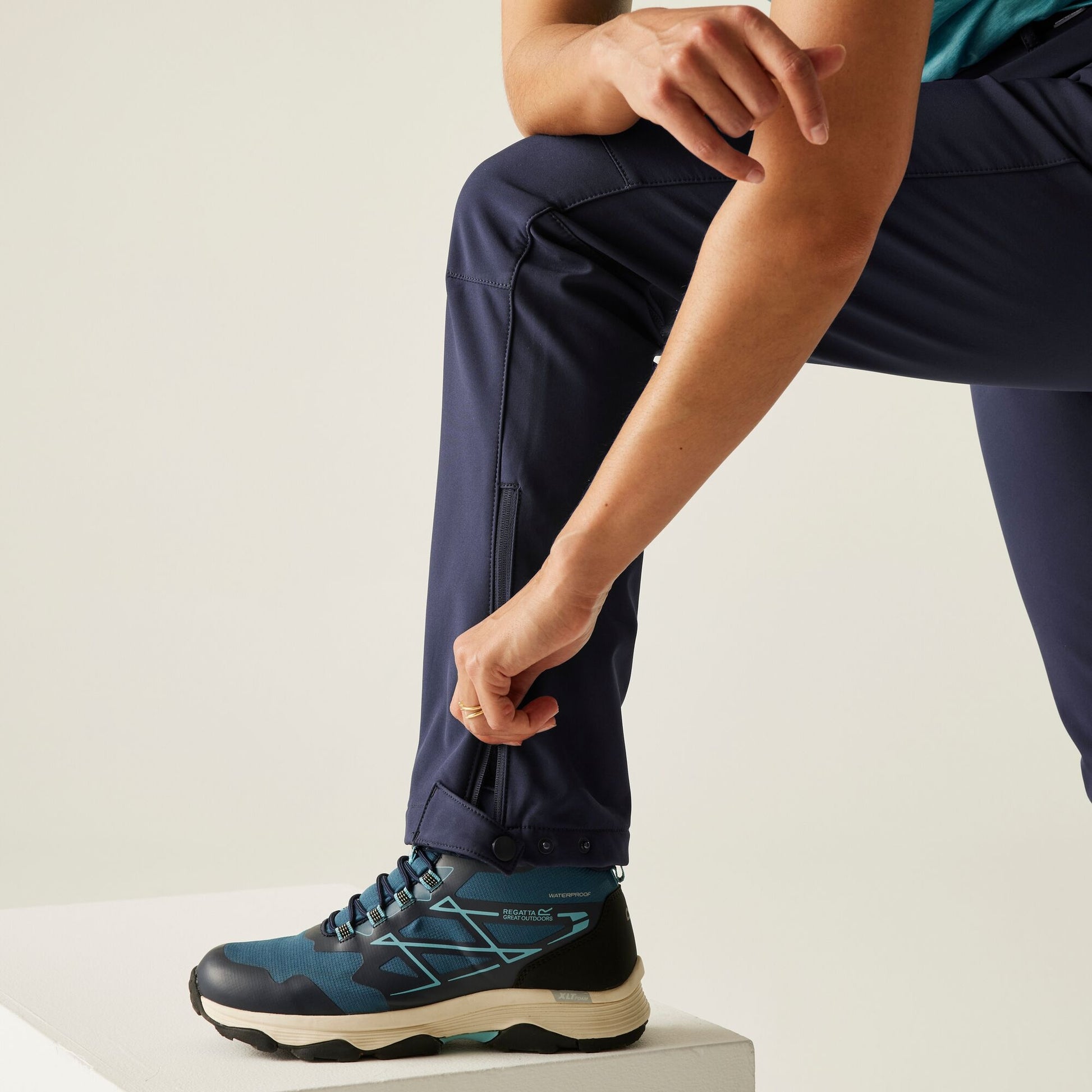 Women's Geo II Softshell Walking Trousers - Navy Blue - 10S