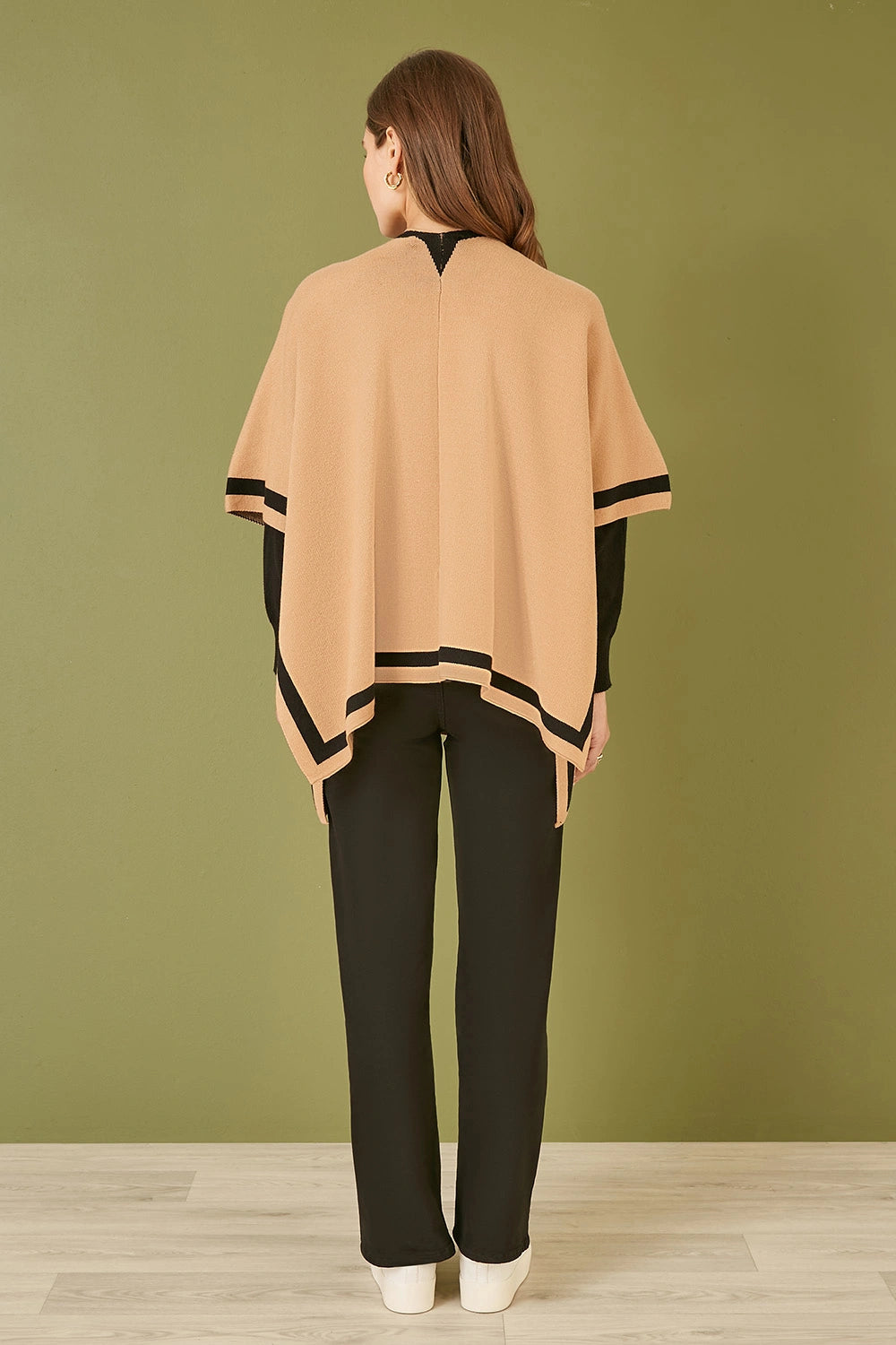 Camel Leopard Print Pocket Knitted Cape